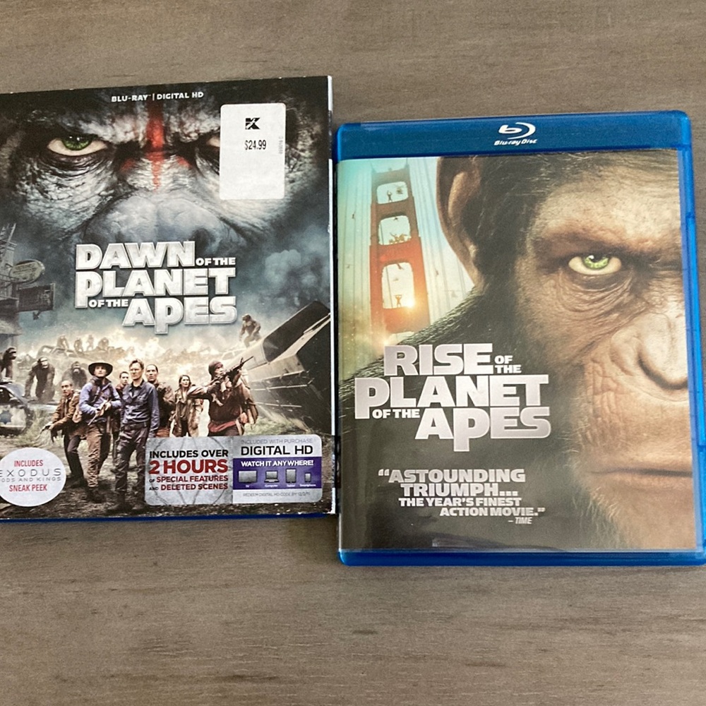 Two Blue-ray Dvds: Dawn and the Rise of the Planet of the Apes